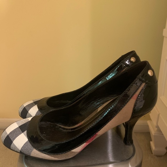Burberry Heels Size 38 - Picture 5 of 8